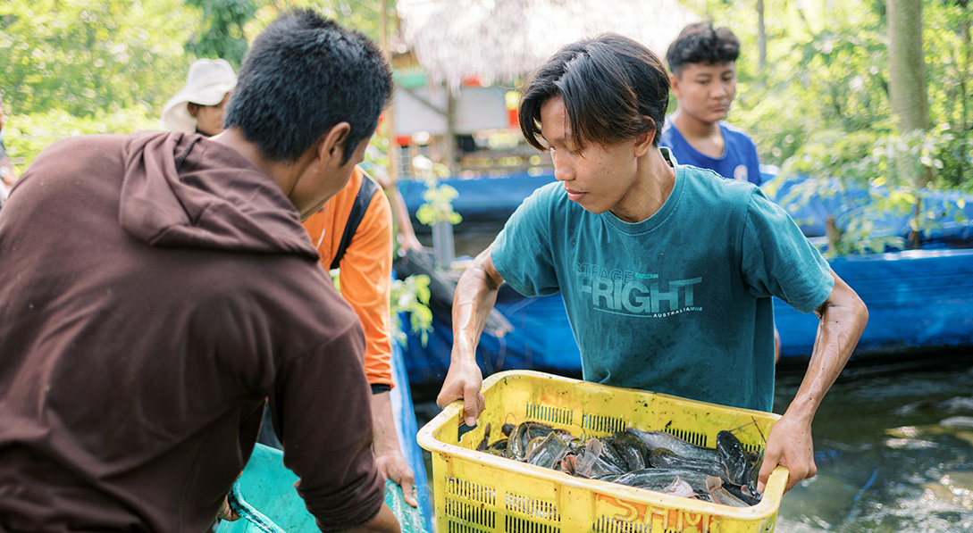 Dika participating in the catfish farming class